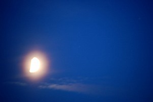 lune.jpg: 1000x665, 31k (10 mars 2016 à 20h45)